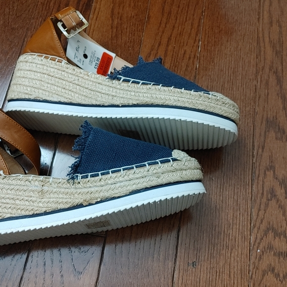 Nautica Wedge Closed Toe Summer Shoes - Picture 4 of 6